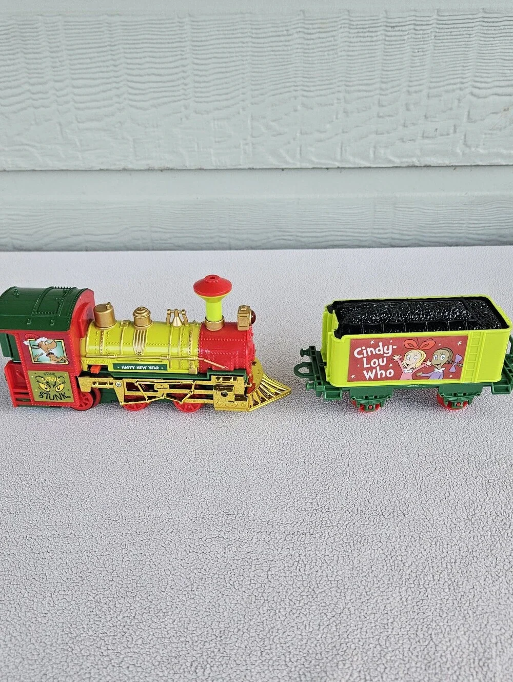Ruz Dr. Seuss The Grinch Express Play Train Set Christmas Holiday 12pc Green Red